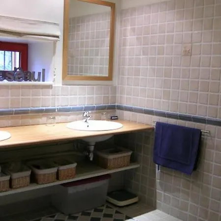 Casa de Férias De Charme Au Calme Avec Jardin Et Wifi Inclus - Fr-1-489-499 Le Brethon